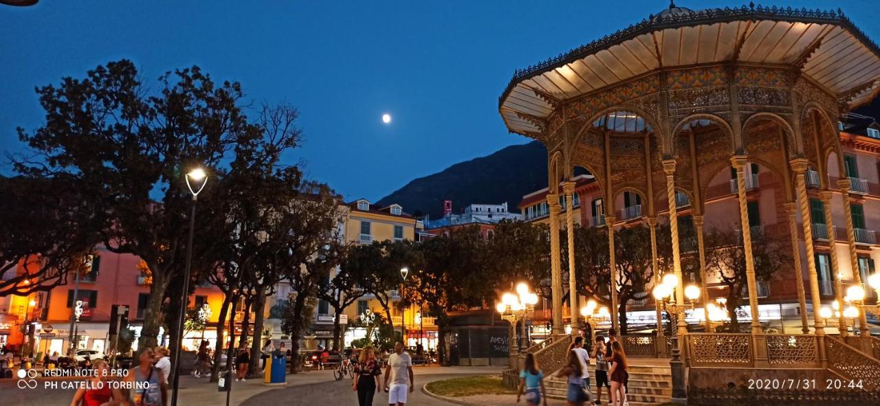 La Villa Degli Dei - Guest House Castellammare di Stabia Kültér fotó