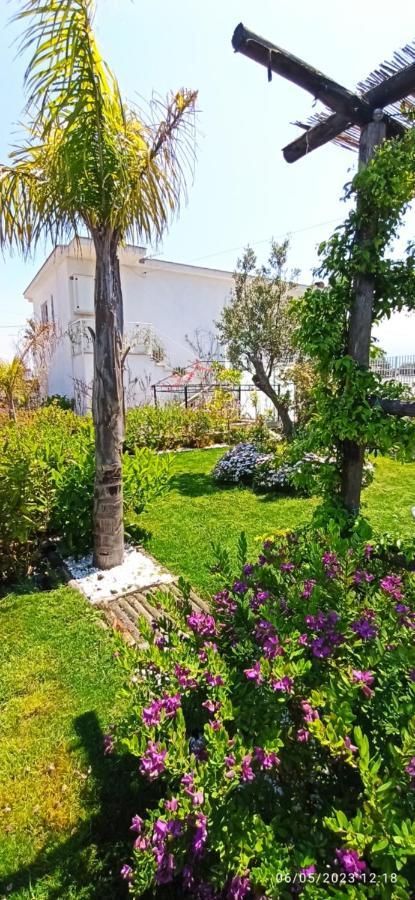 La Villa Degli Dei - Guest House Castellammare di Stabia Kültér fotó