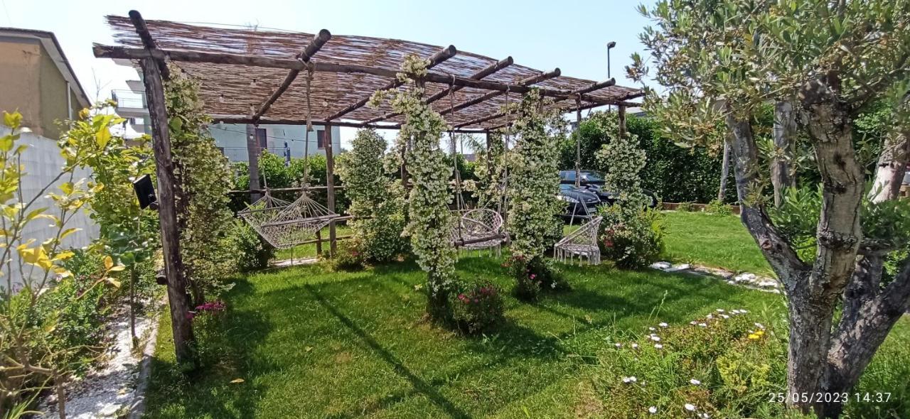 La Villa Degli Dei - Guest House Castellammare di Stabia Kültér fotó