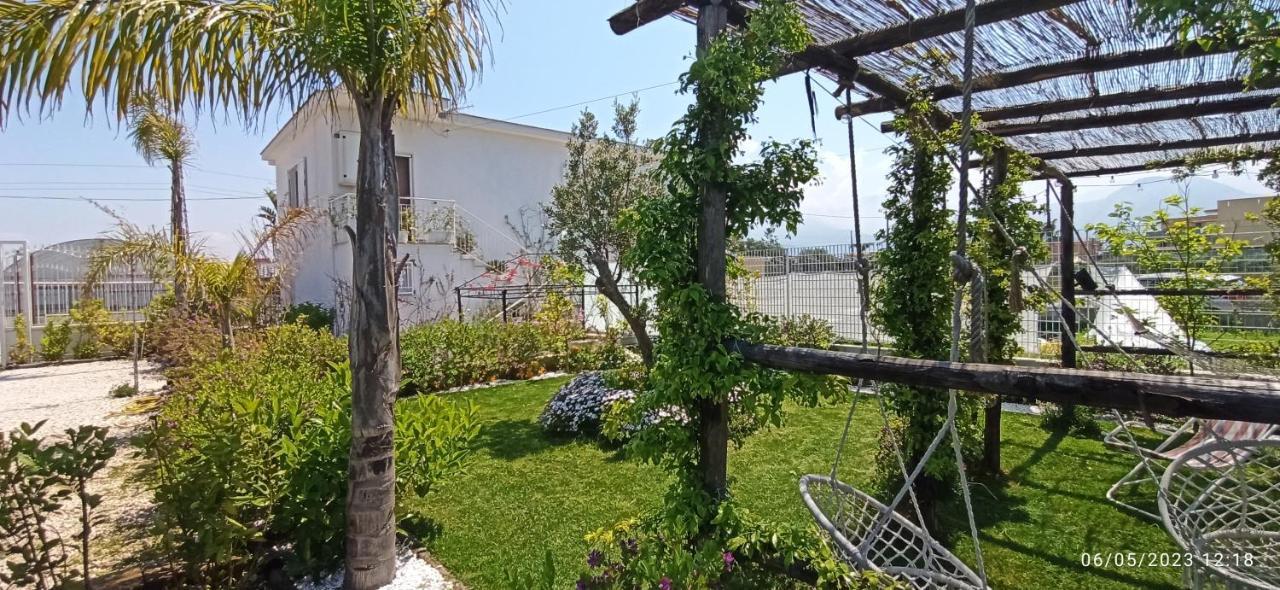 La Villa Degli Dei - Guest House Castellammare di Stabia Kültér fotó